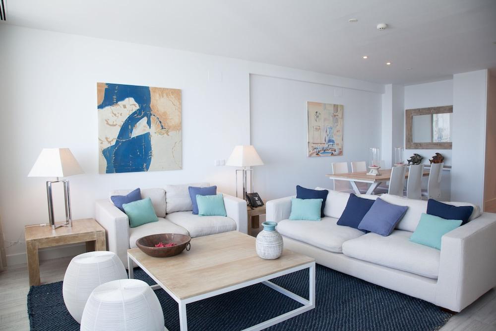 Hotel apartamentowy Puerto Sherry 4*